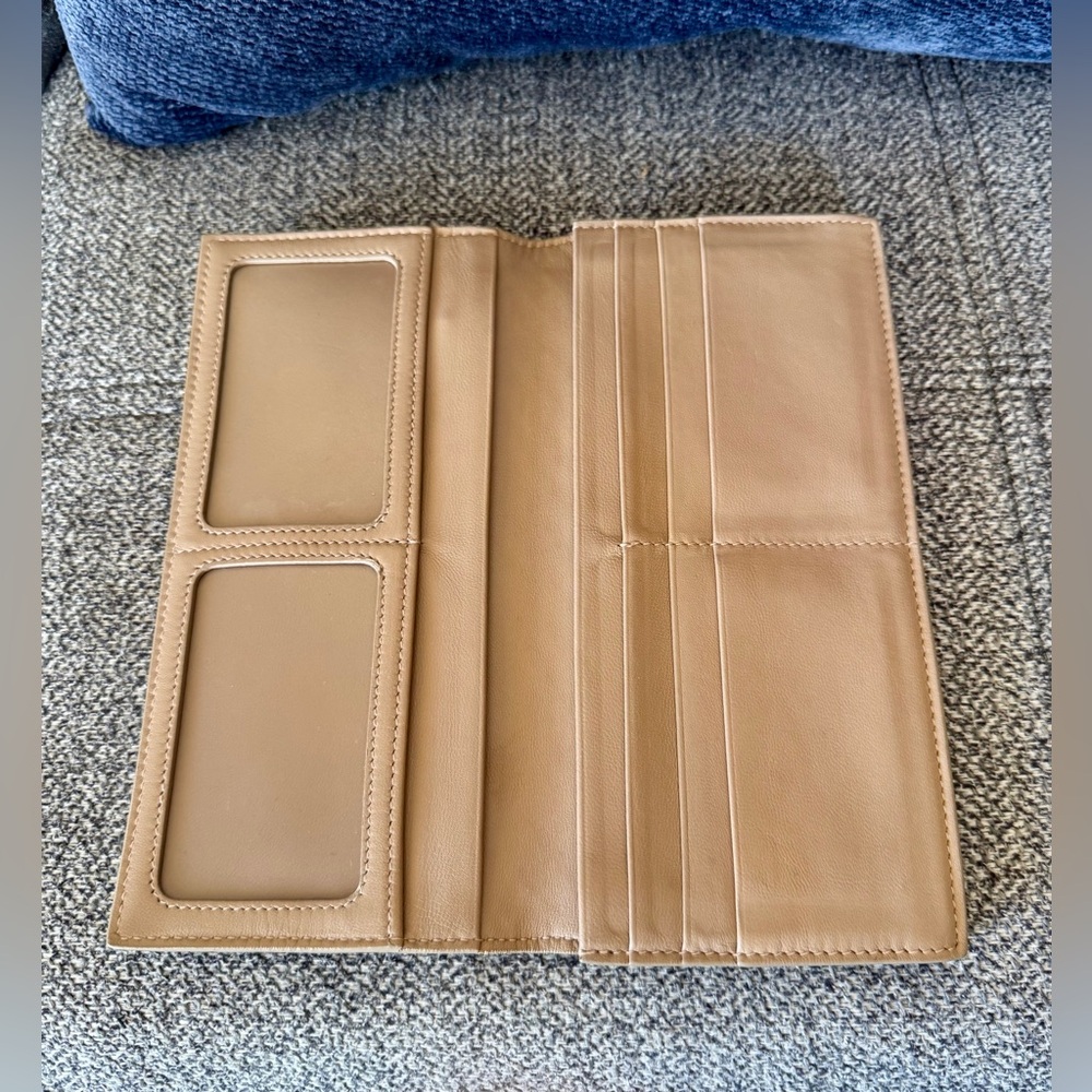 Bottega Veneta Intrecciato Leather Long Flap Wallet - Picture 4 of 13